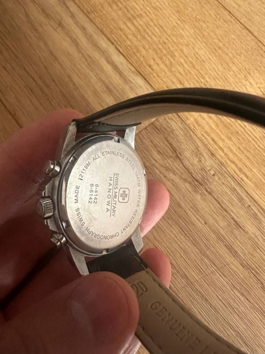 Продам шверцарские часи Swiss Military Hanowa