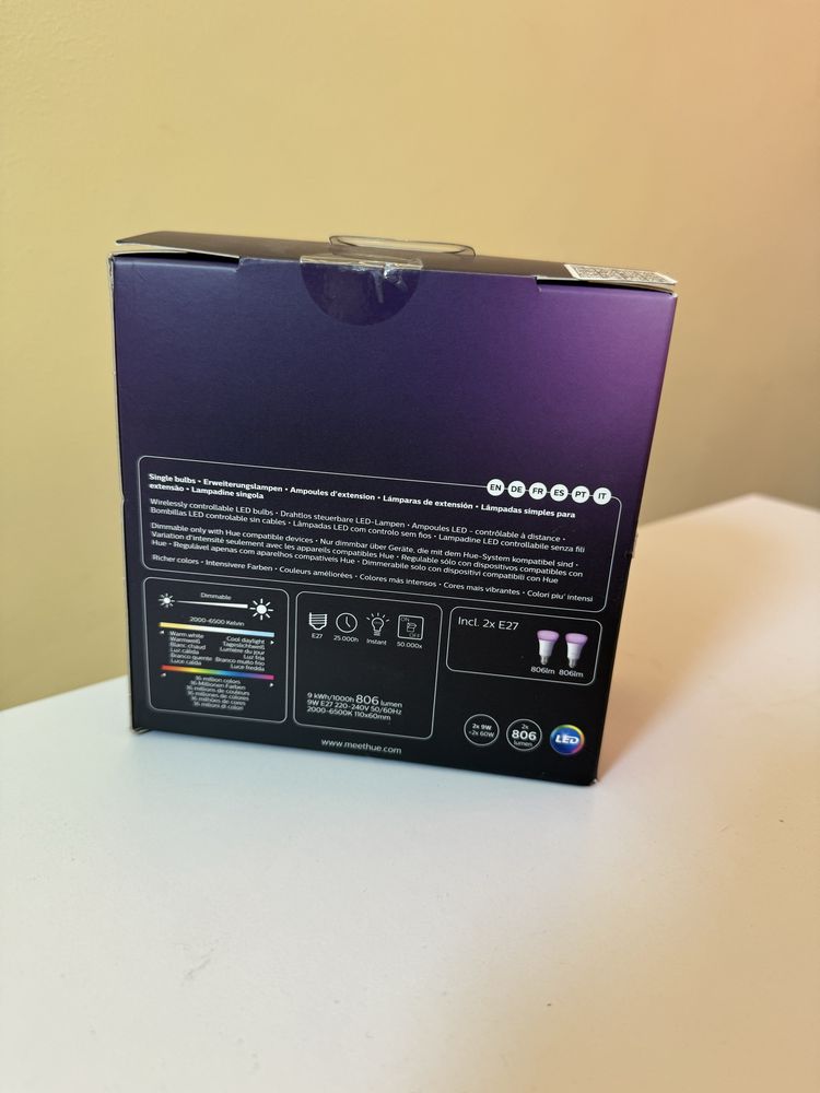 Лампа-розумна Philips Hue E27,11W(60вт) 2000К-6500К ,Bluetooth