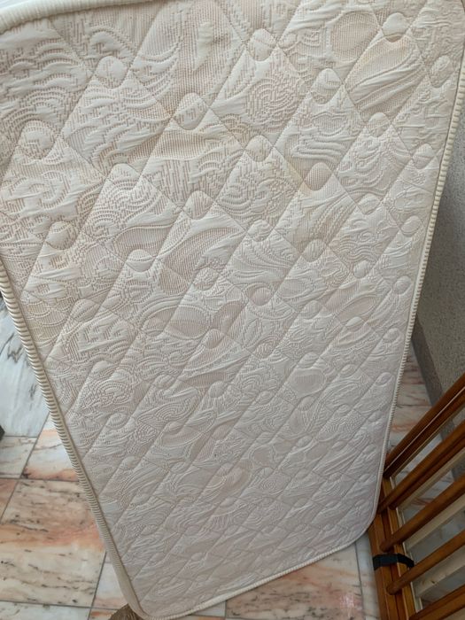 Cama madeira Pinho mel de bebé