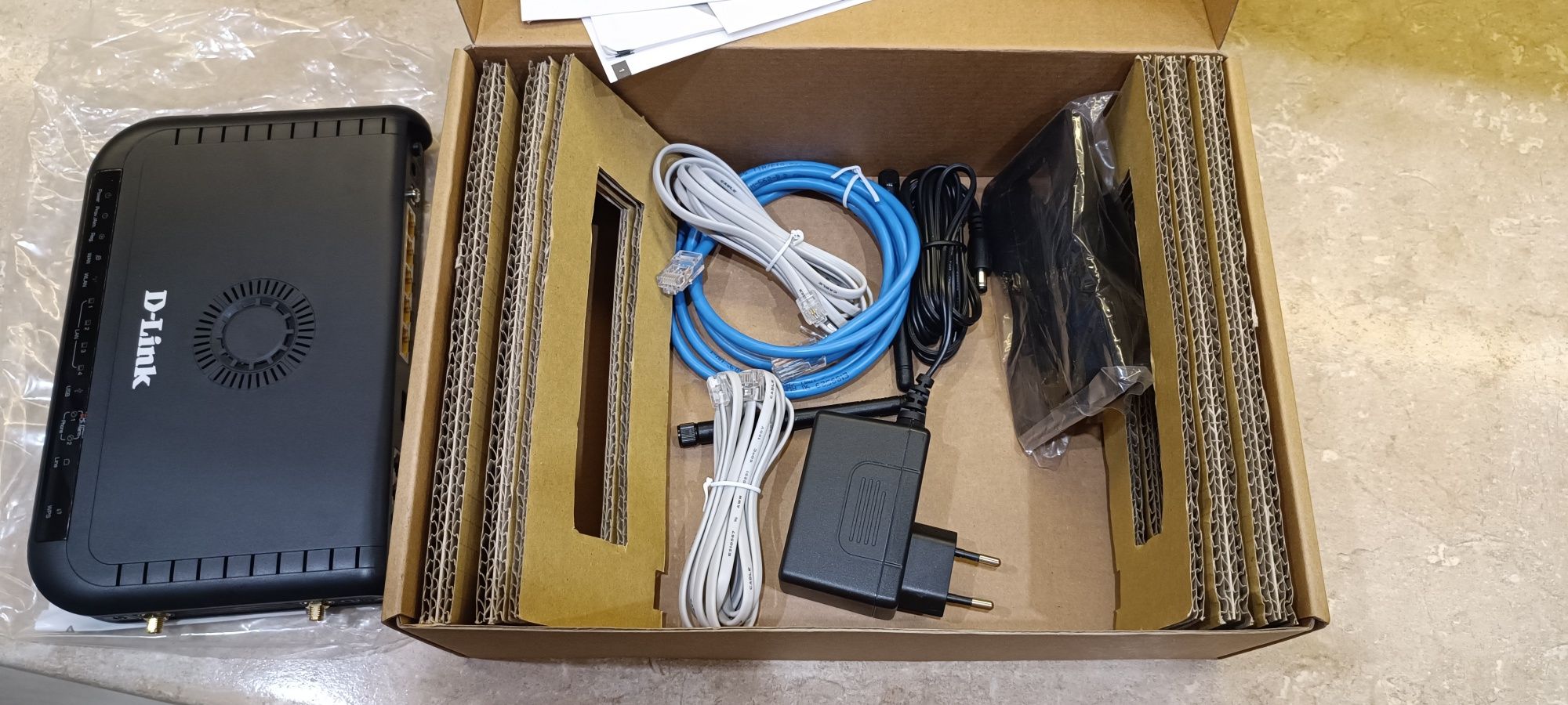 Роутер - VoIP (SIP) шлюз D-link DVG-N5402SP