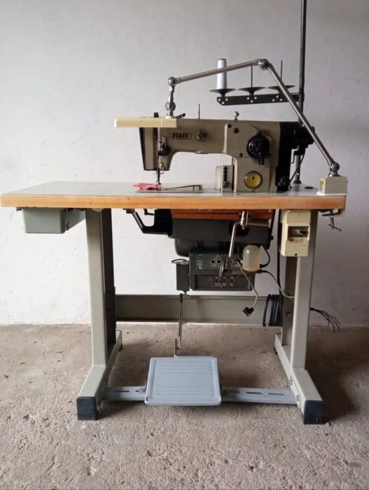 Máquina de costura Zig zag