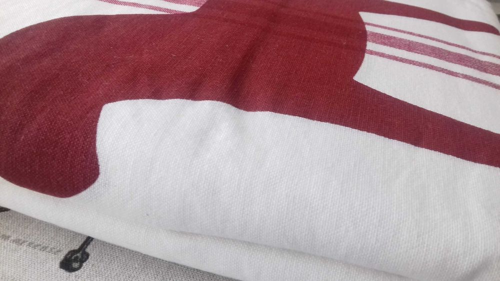 Zasłony z piękną grafiką konik Dalarna  gruba bawełna