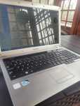 Sprzedam laptopa firmy Samsung