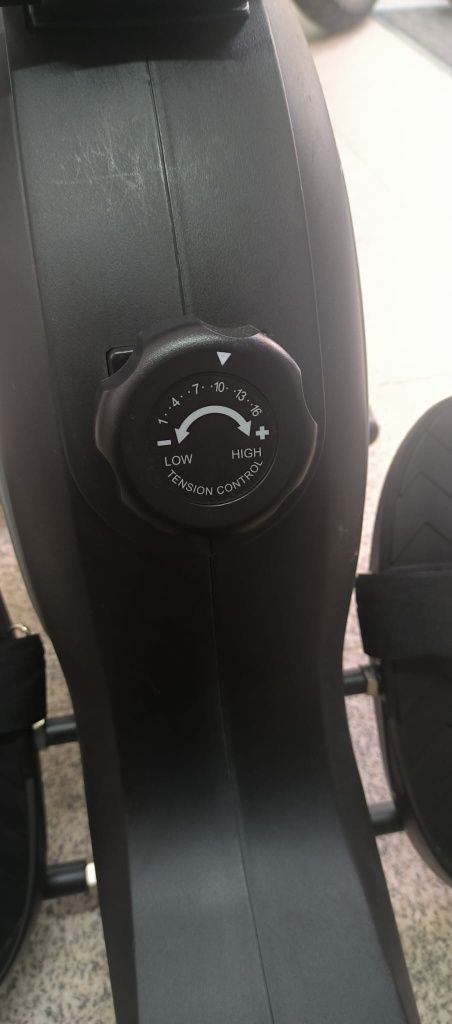 Maquina de remo como nova
MÁQUINA DE REMO- CF323- 16 NÍVEIS DE RESISTÊ