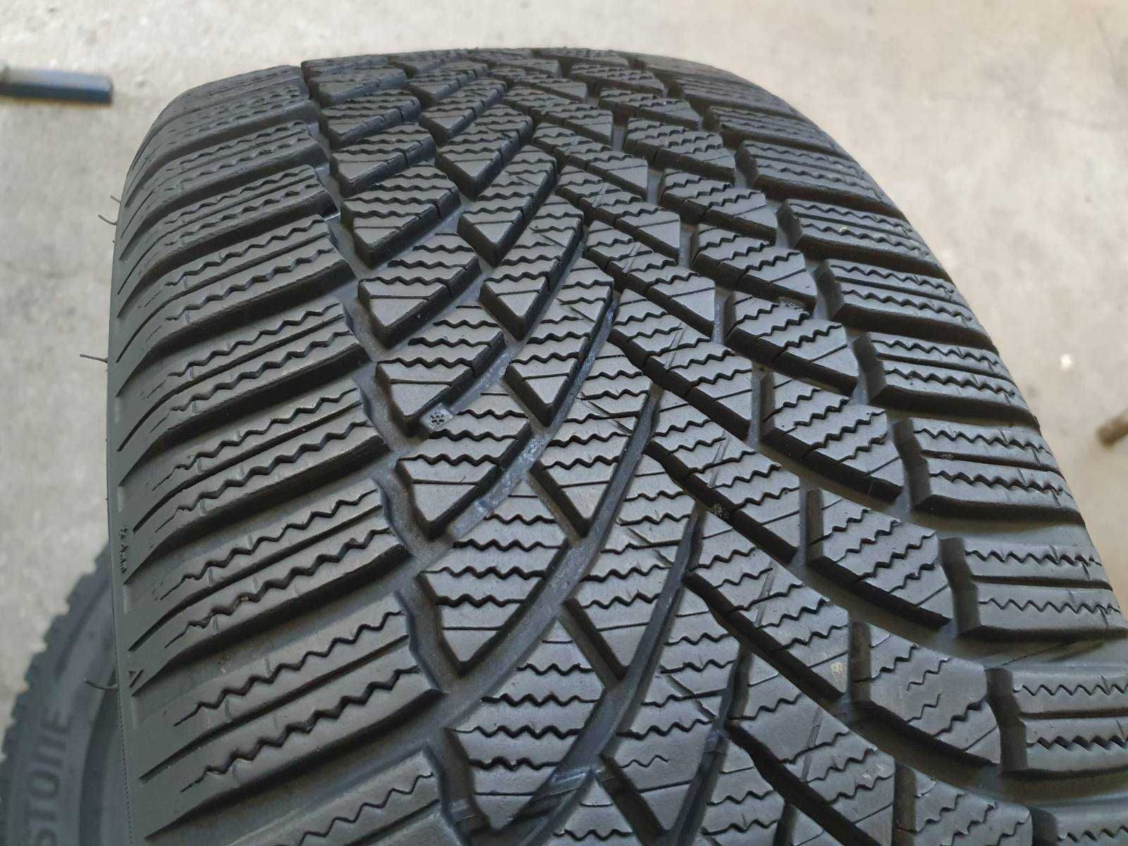 2x Bridgestone Blizzak LM005  225/45r17   7,5mm