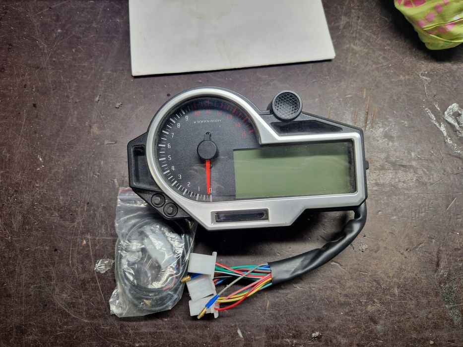 Licznik motocyklowy uniwersalny (zegary)