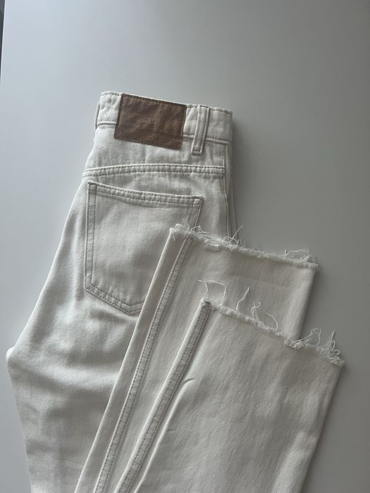 Світлі (молочні) джинси zara eur34/mex24