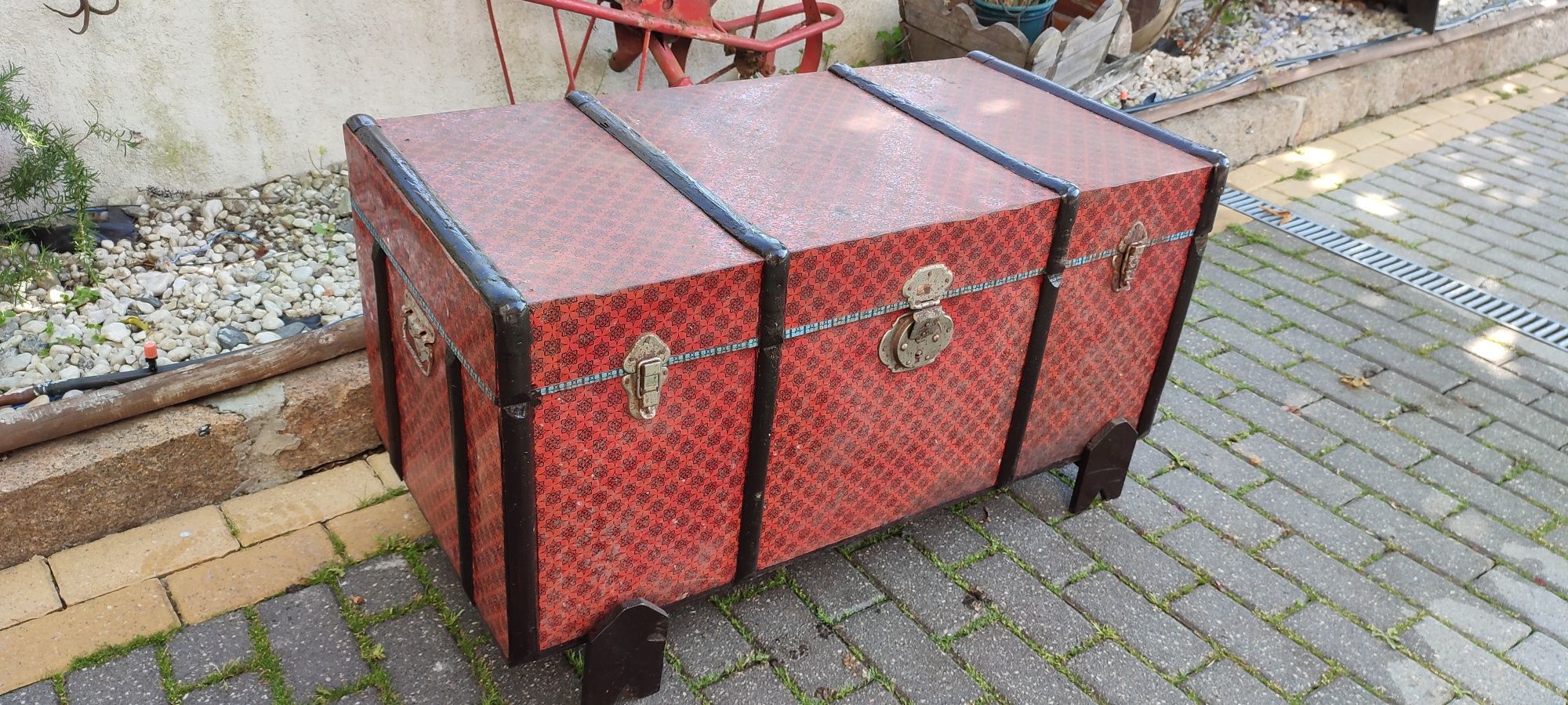 Arca antiga, mais de 100 anos