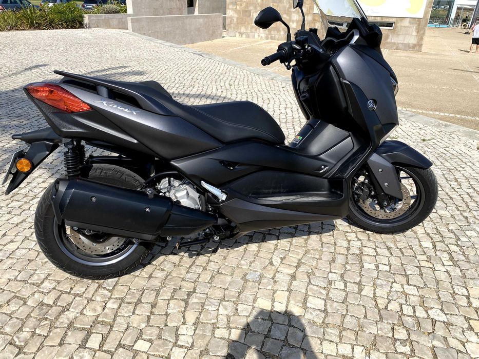 Yamaha X-Max 300