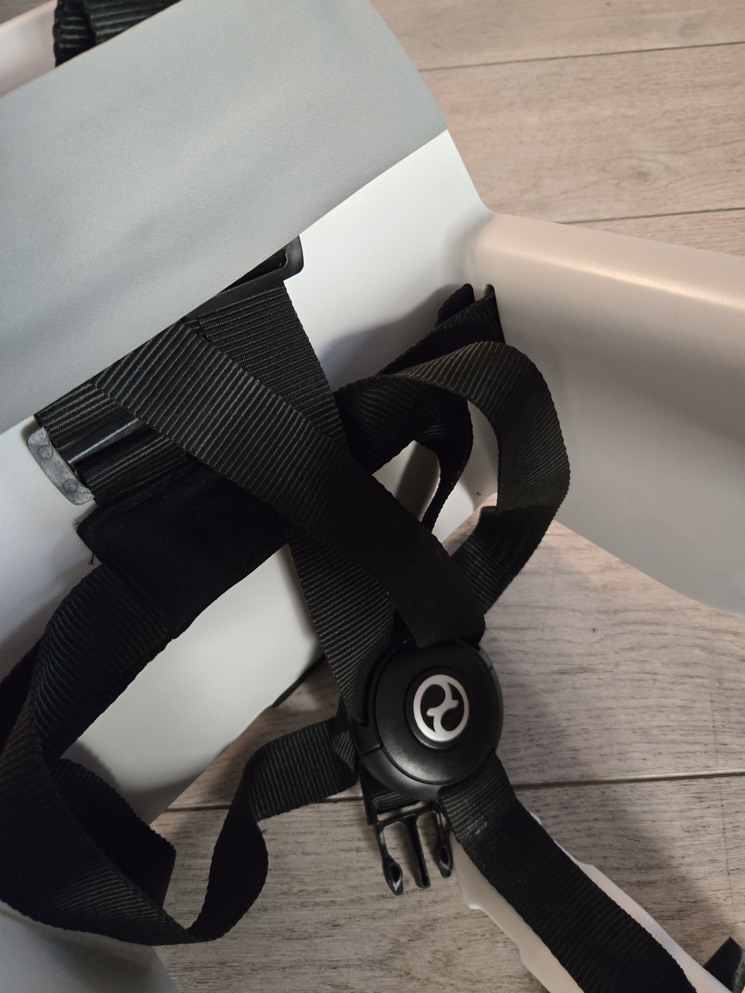 Cybex lemo wkładka dla noworodka i pasy