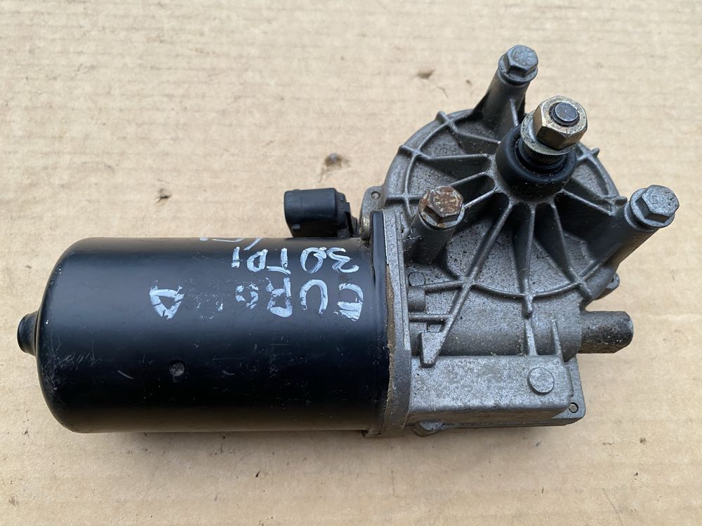 Bmw E39 silnik wycieraczki przod