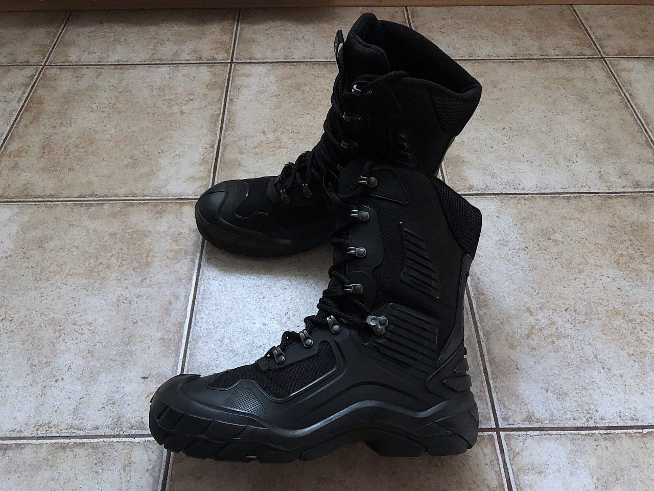 ботинки Scruffs BMW Engelbert Strauss Ecco Track Lowa Clarks