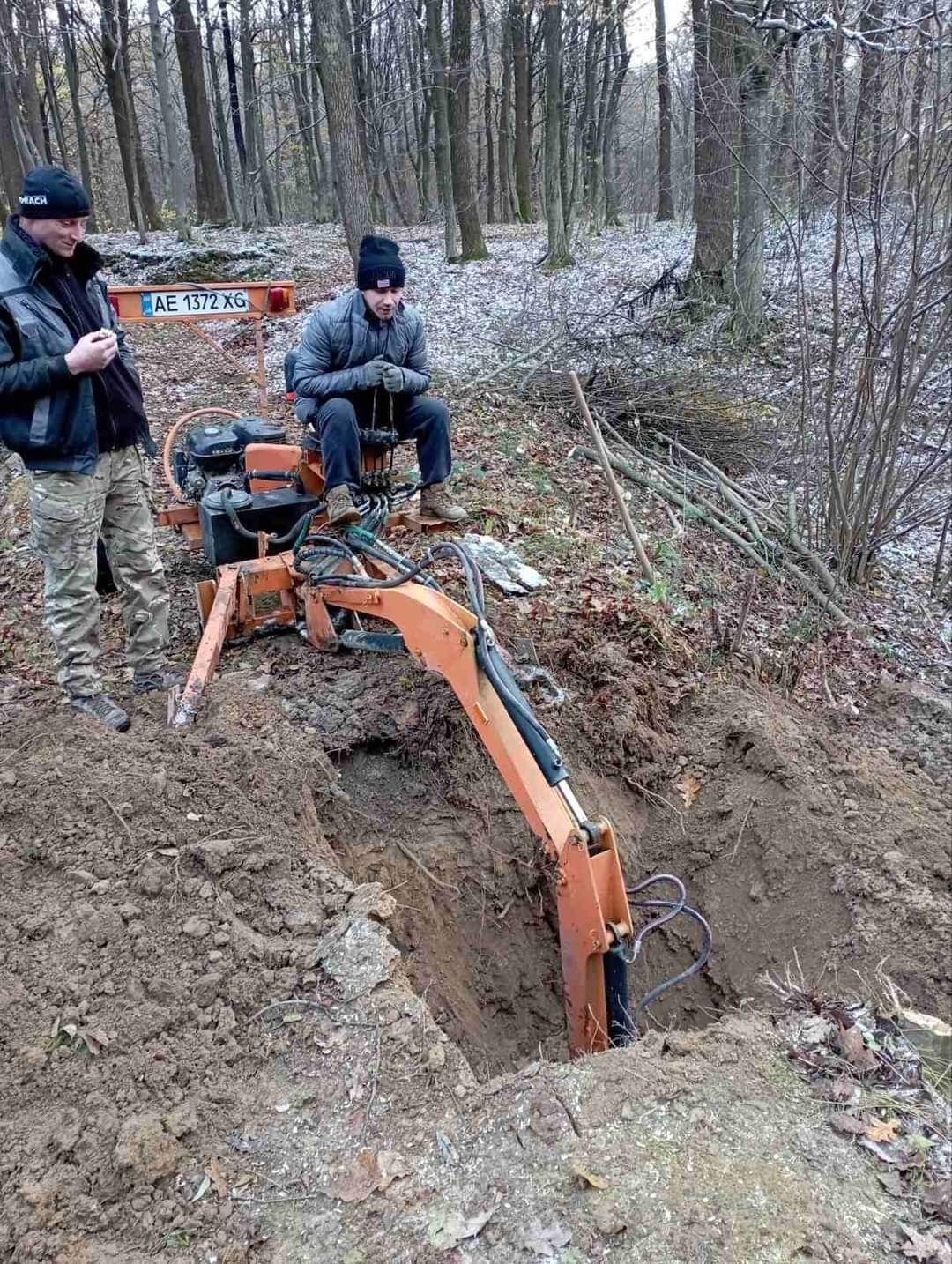 Надам послуги ескаватора