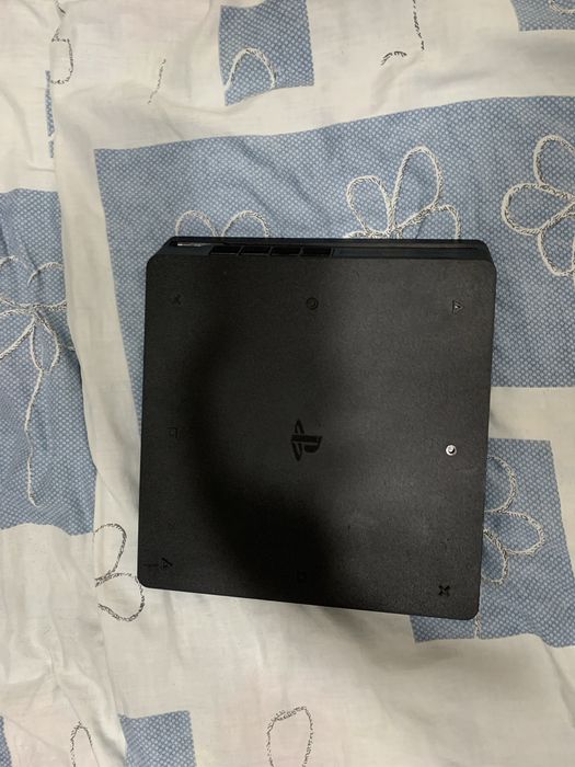 Продам ps4 500гб