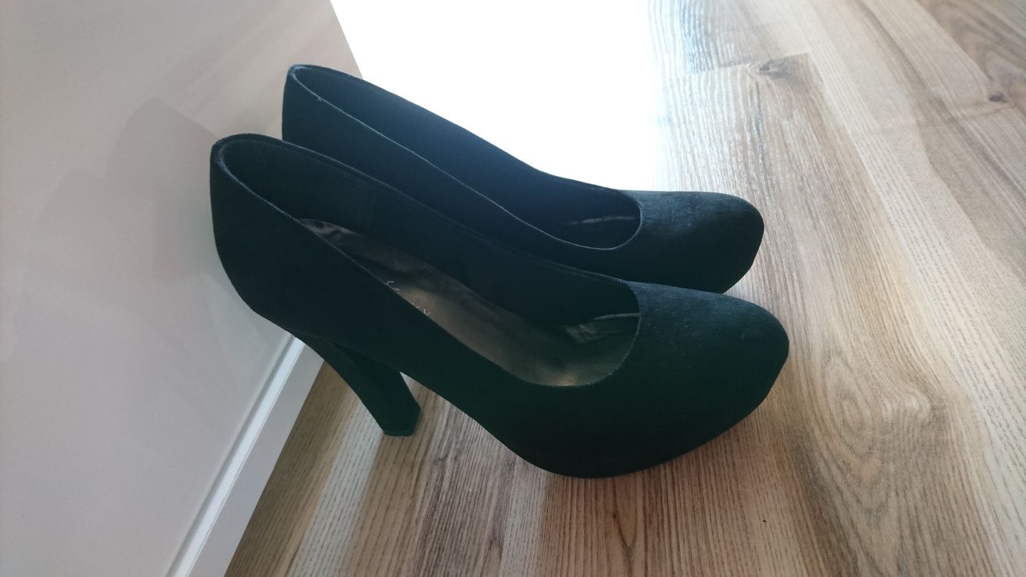 Czarne półbuty obcasy na platformie klasyczne eleganckie r. 38