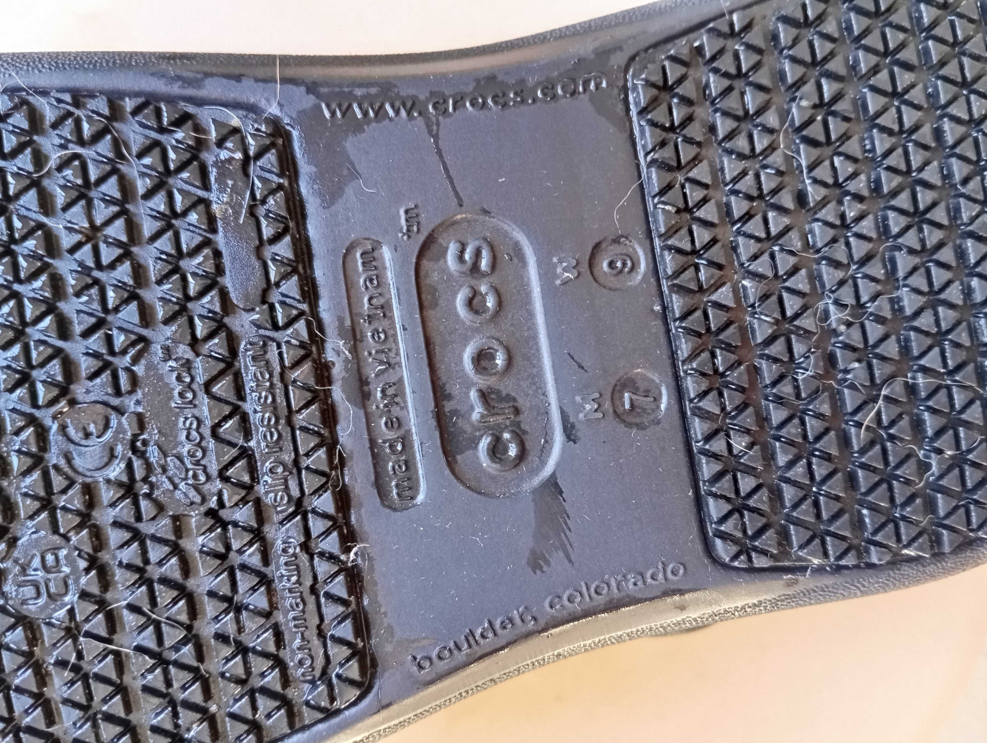 Socas CROCS Bistrô novo unissex