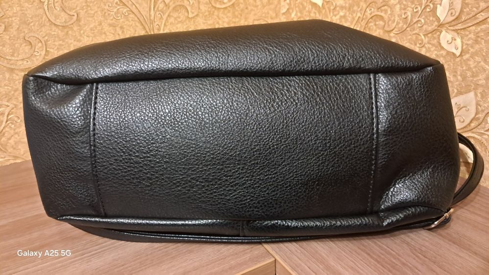 Продам сумку женскую