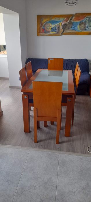Mesa de sala com vidro