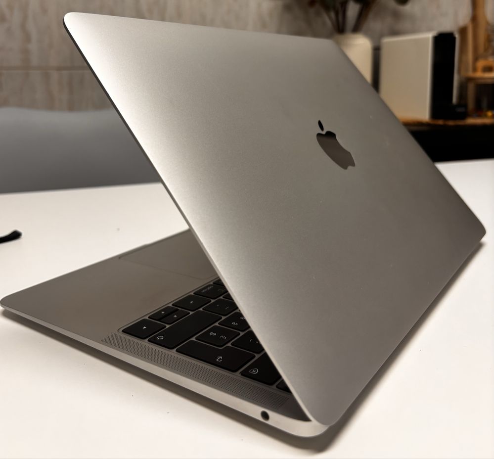 Apple MacBook Air
