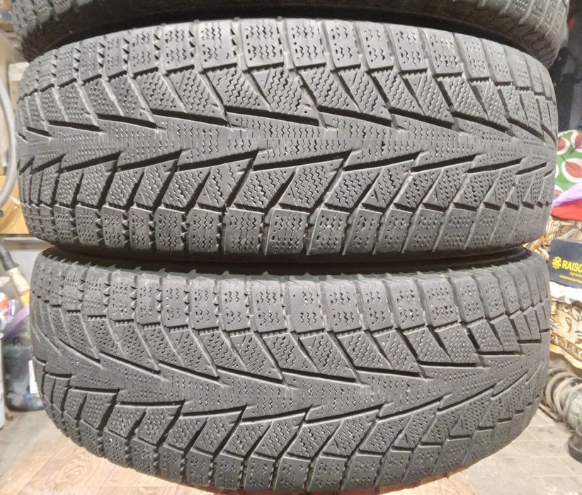 Зимова гума Hankook R15