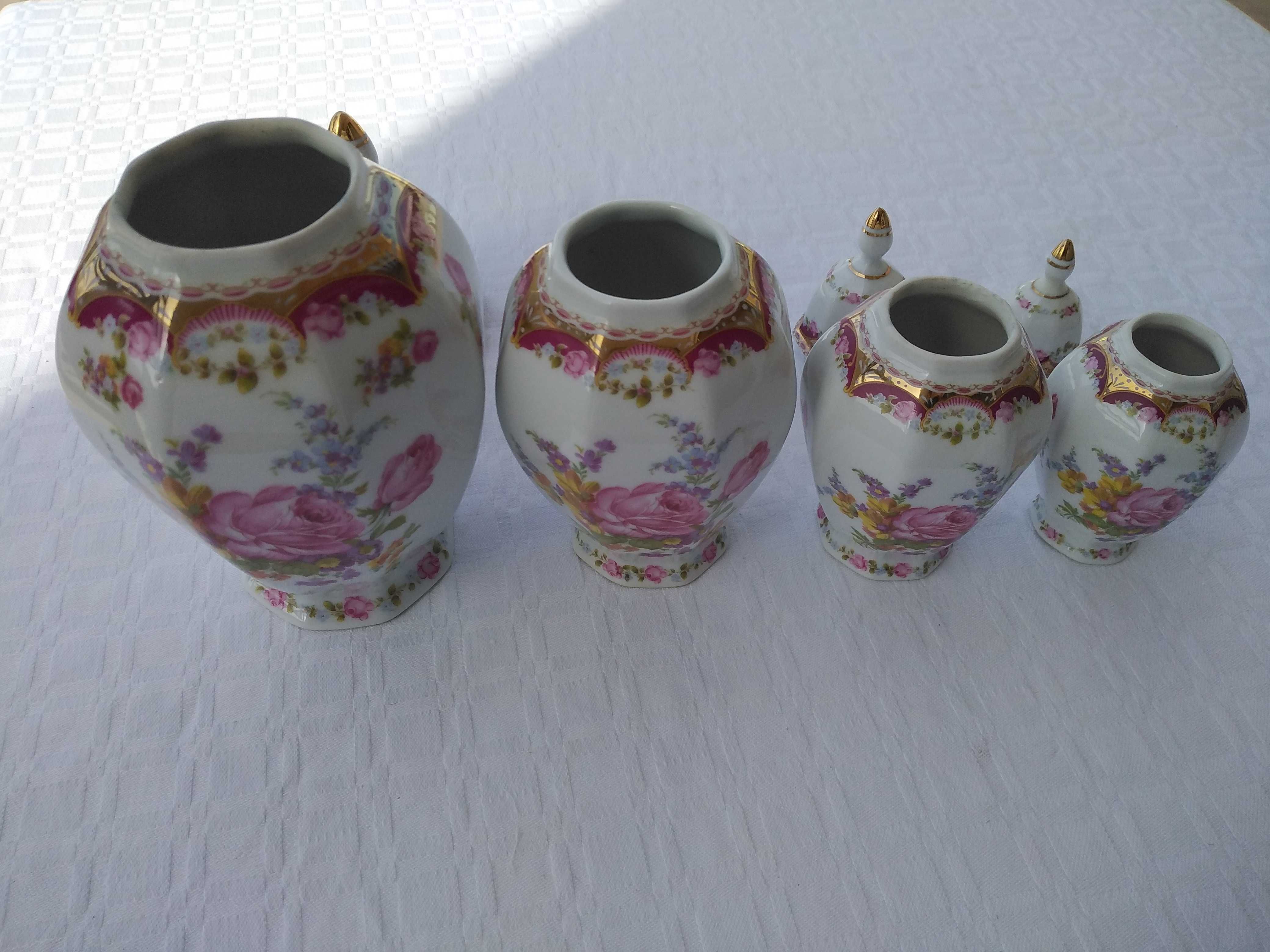 Conjunto de três potes em Porcelana