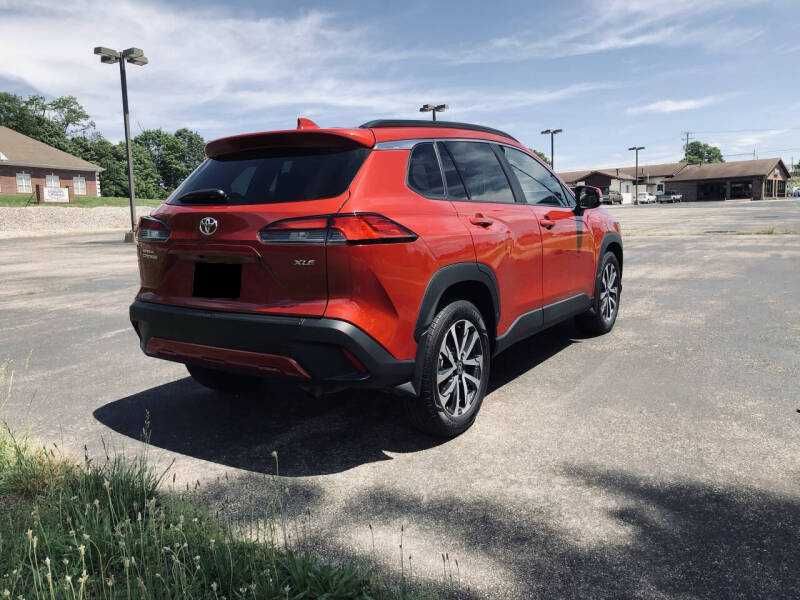 2024 Toyota Corolla Cross XLE