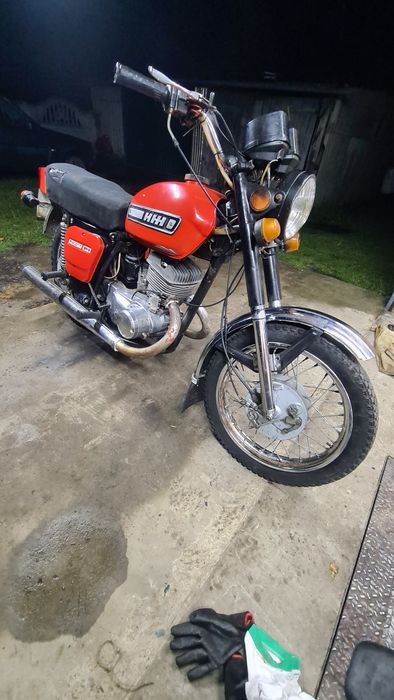 Мотоцикл іж планета 5