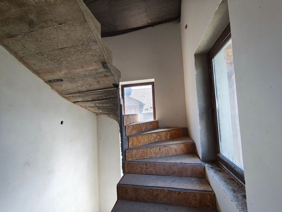 Продаж Чудового будинку по вул. Микулинецькій