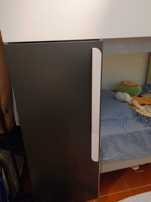 Beliche com armário integrado 2x90x190cm