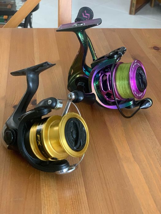 Dois Carretos de Pesca à Venda - Shimano 2000 FX + Sougayilang 12+1 BB