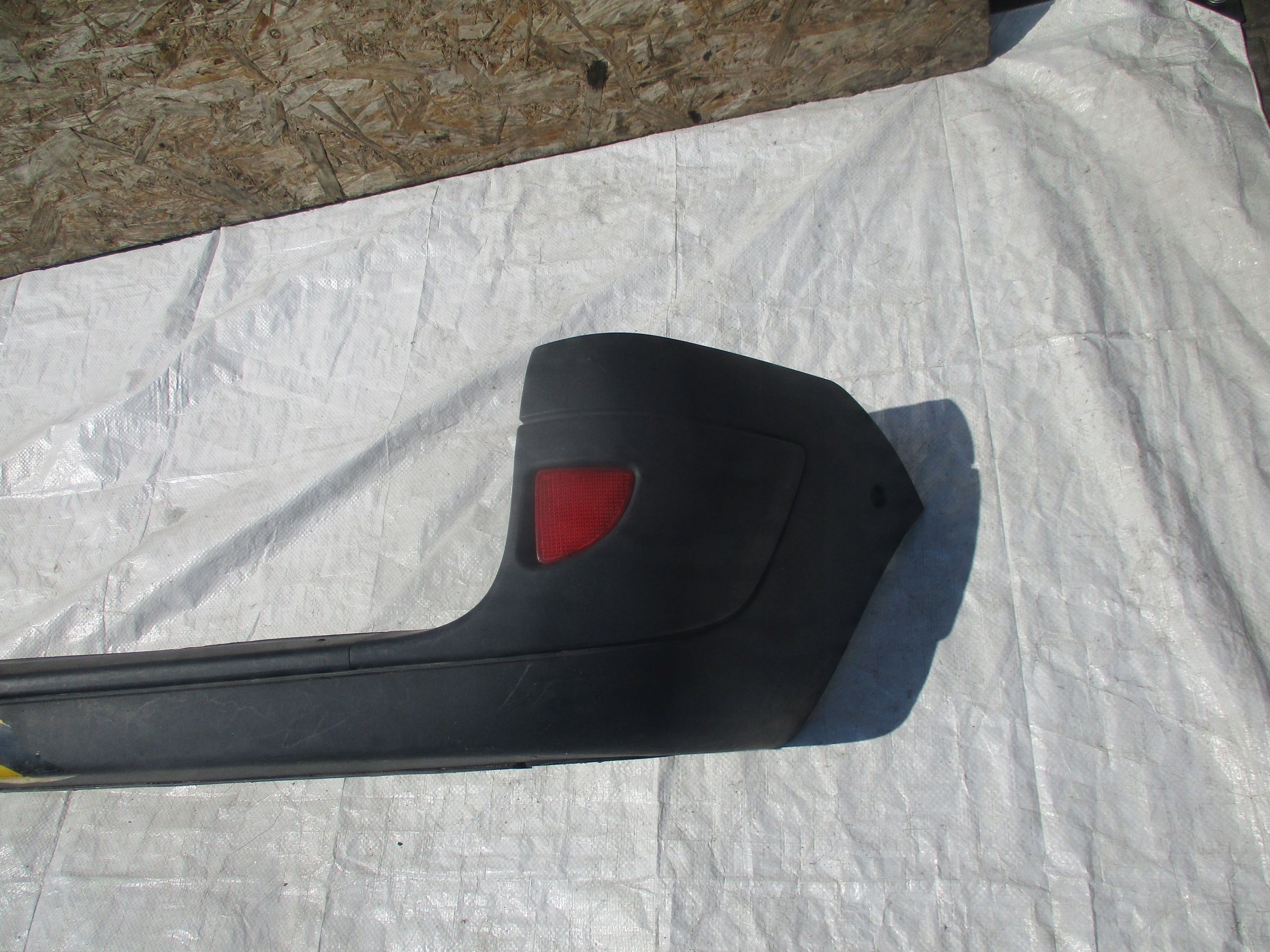 Zderzak Tylni tył Renault Kangoo 1 i 01-05