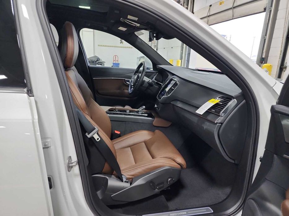 2023 Volvo XC90 Recharge Plug-In Hybrid T8 Ultimate