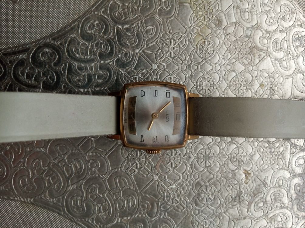Продам часы времён  ссср