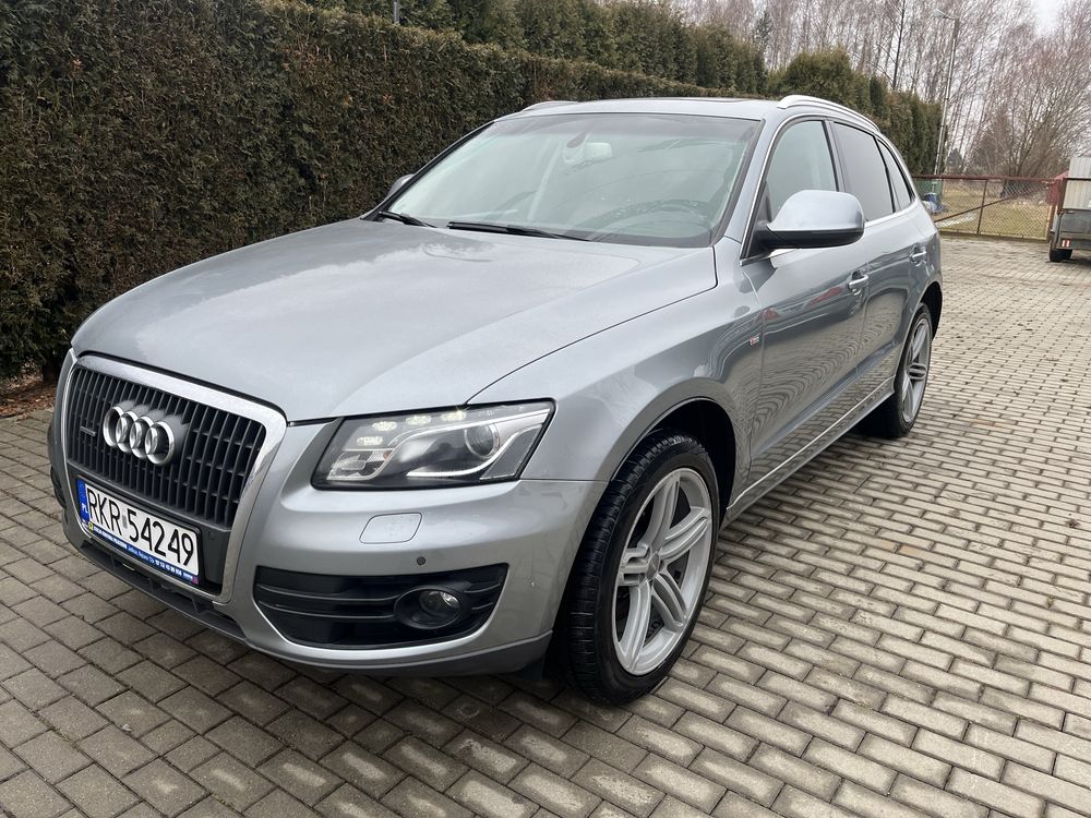 Audi Q5 3.2FSi 270km  2010r s-line