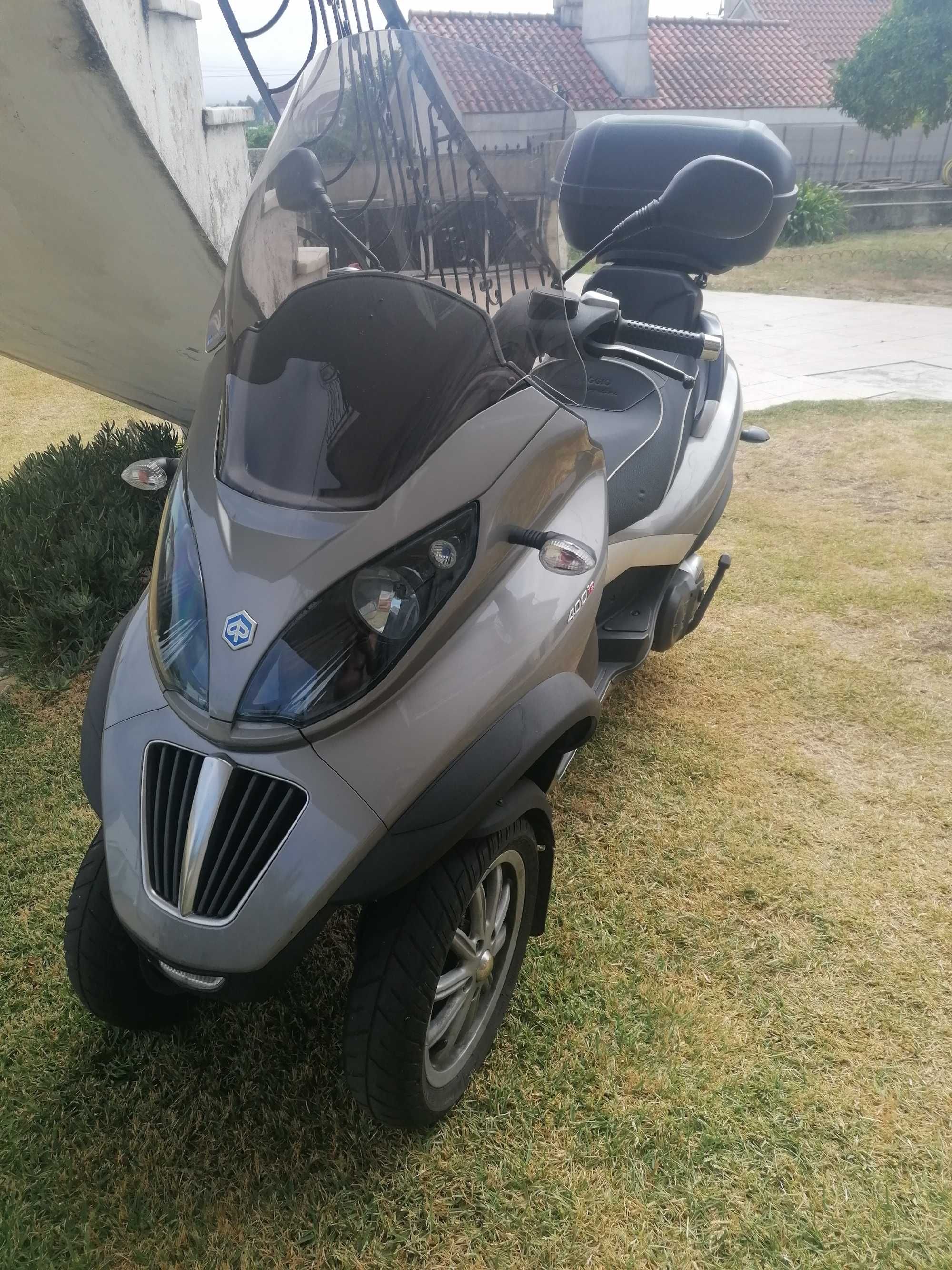 Scooter piaggio MP3 400 LT