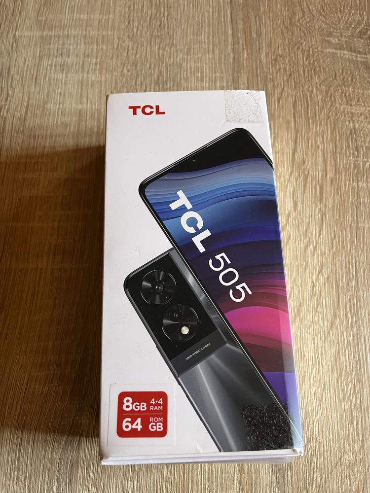 TCL 505 telemovel