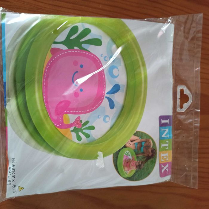 Piscina insuflável bebé nova