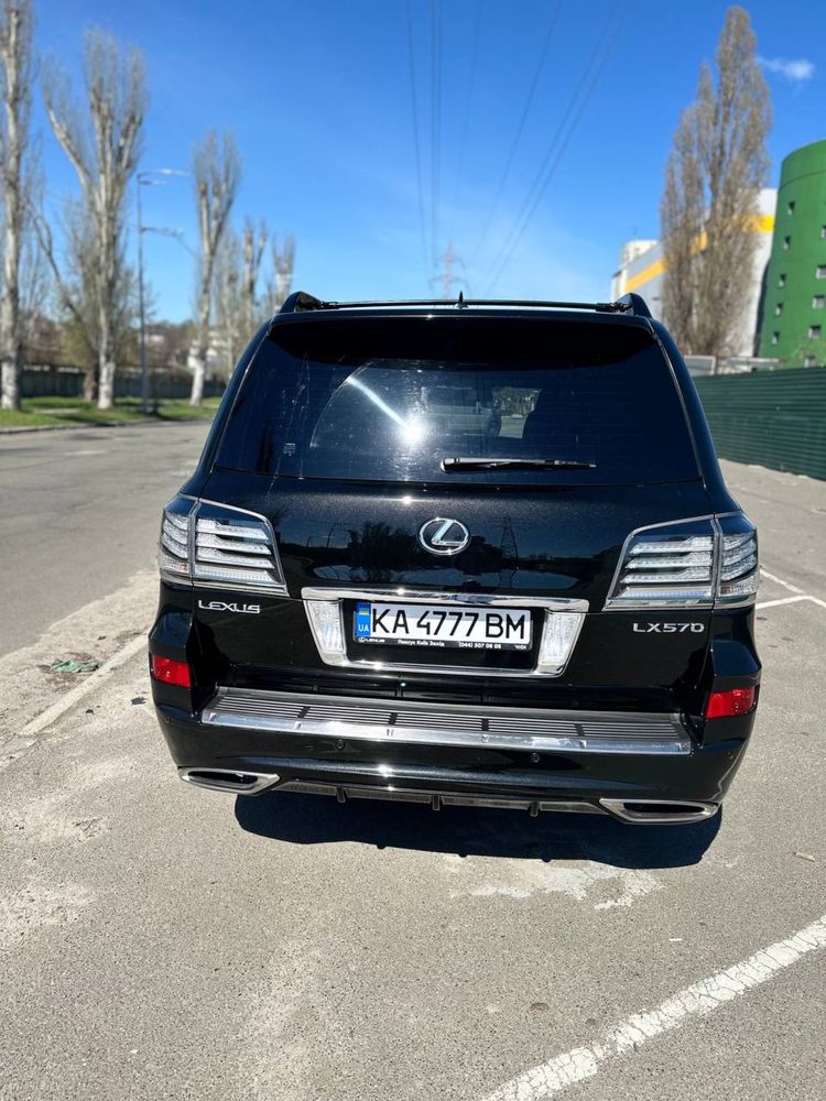 Шикарний  Lexus LX 570!