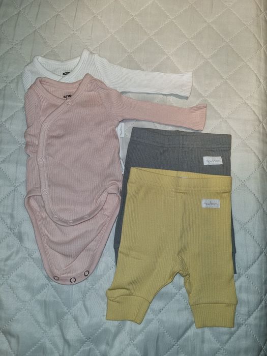 Ubranka niemowlęce r.56.