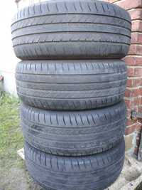 Komplet Opon  Goodyear EfficientGrip 235\55R17 Lato