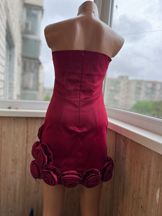 Продам випускну сукню