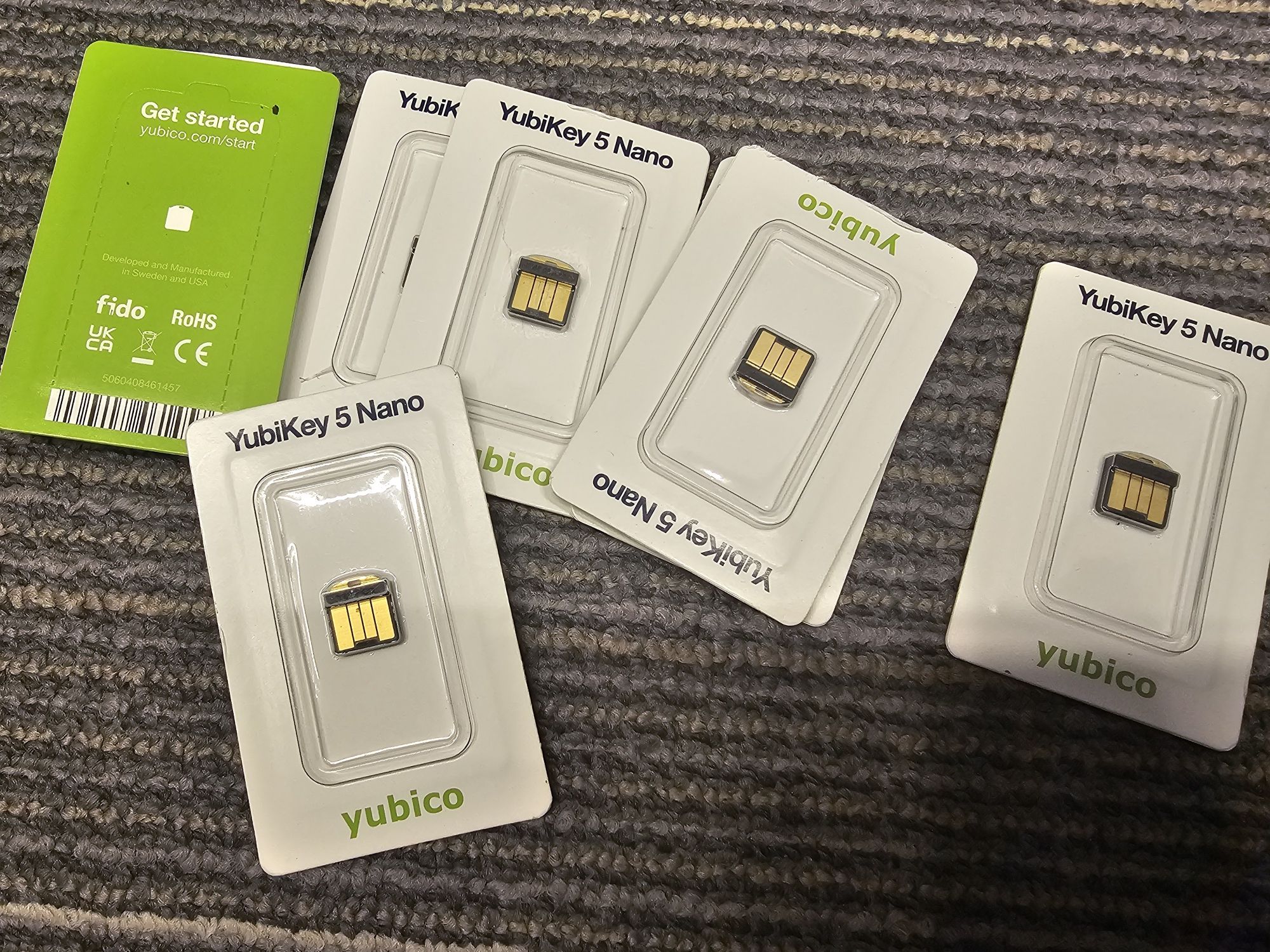 Ключ токен Yubico YUBIKEY 5 NANO