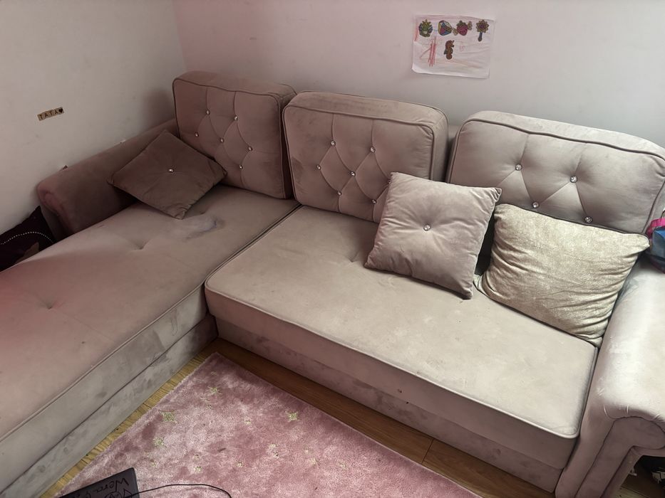 Naroznik pudrowy róż