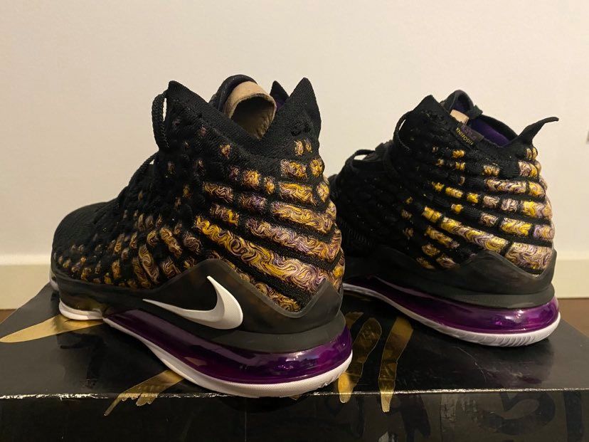 Nike LeBron 17 Lakers (42.5)