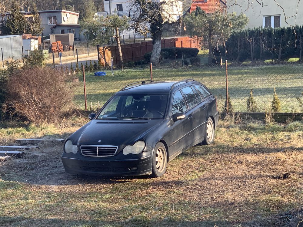 Mercedes C320 Avantgarde AUTOMAT, 214KM