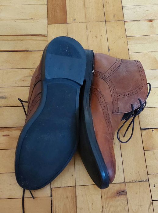 Чоловічі демісезонні черевики M&S 41- 42р
БPОГИ CHESTER
BROWN