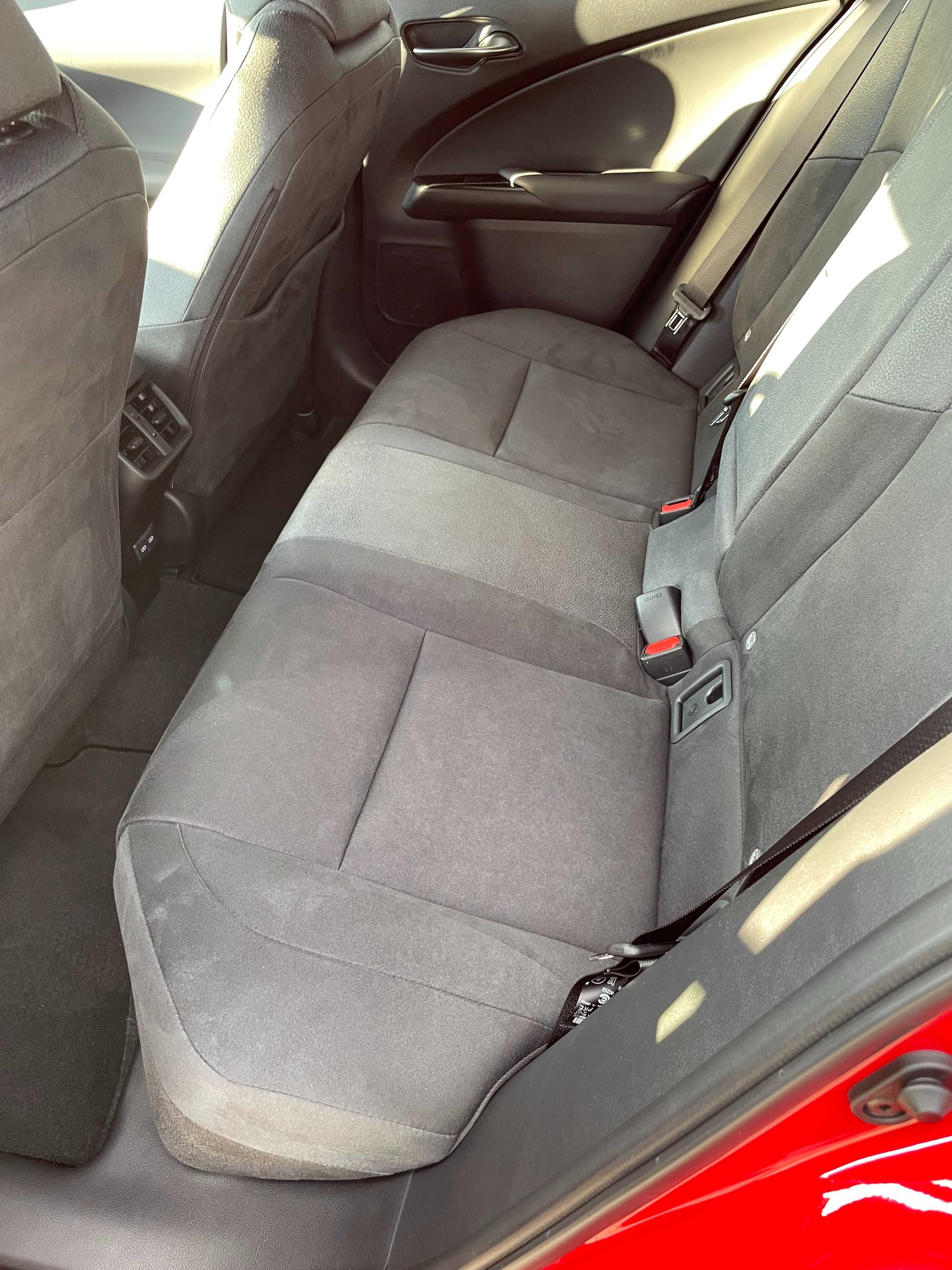 Lexus UX 250h Hybryda wynajem z wykupem w kwocie 3400zł BEZ BIK KRD