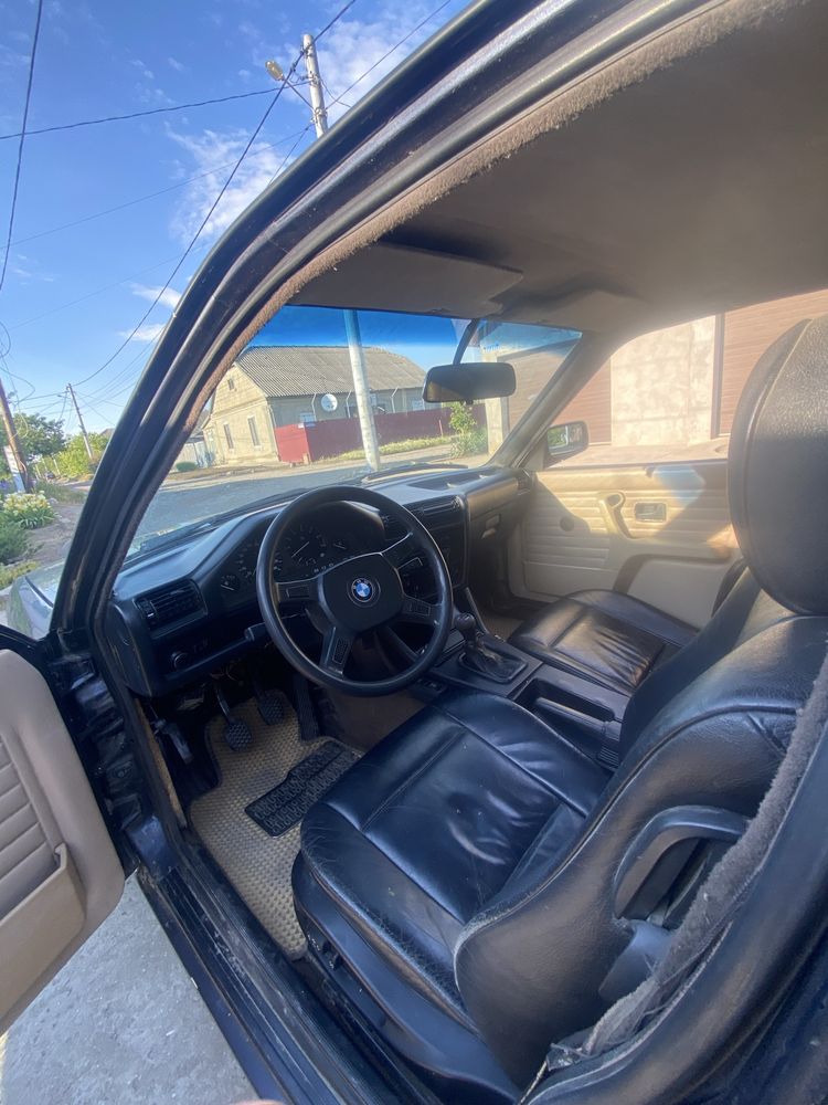 Продам BMW е30  m42b18