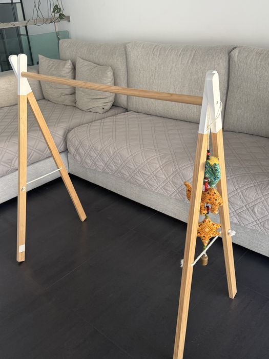 cabide de roupa madeira zara home crianca