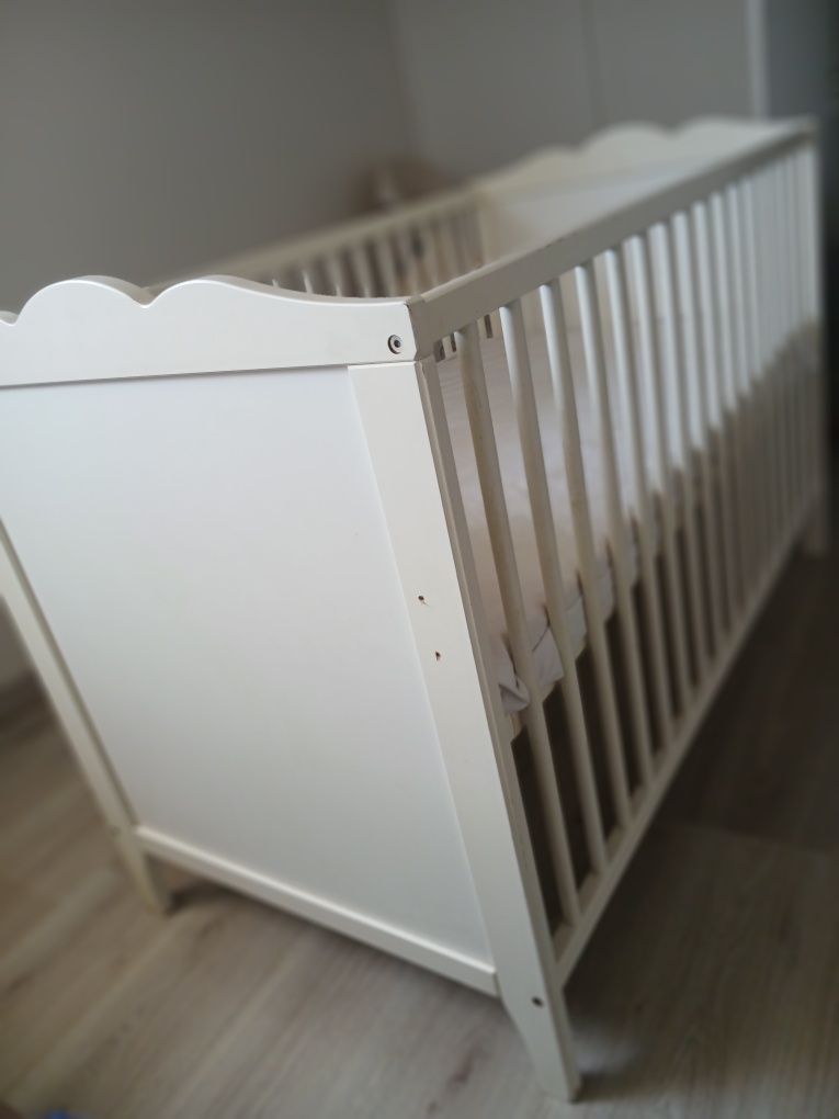 Cama para bebe ..